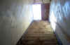 ElevatorStairs2.JPG (39023 bytes)