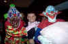 KillerKlowns.JPG (42804 bytes)